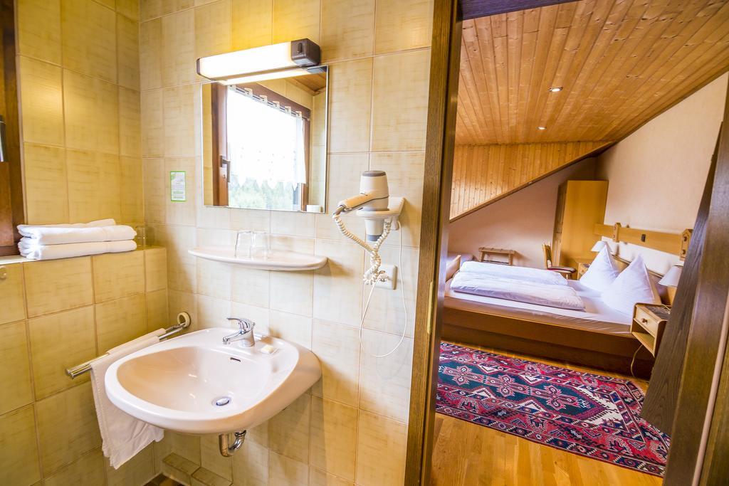 Waldhotel Kaltenborn  エクステリア 写真